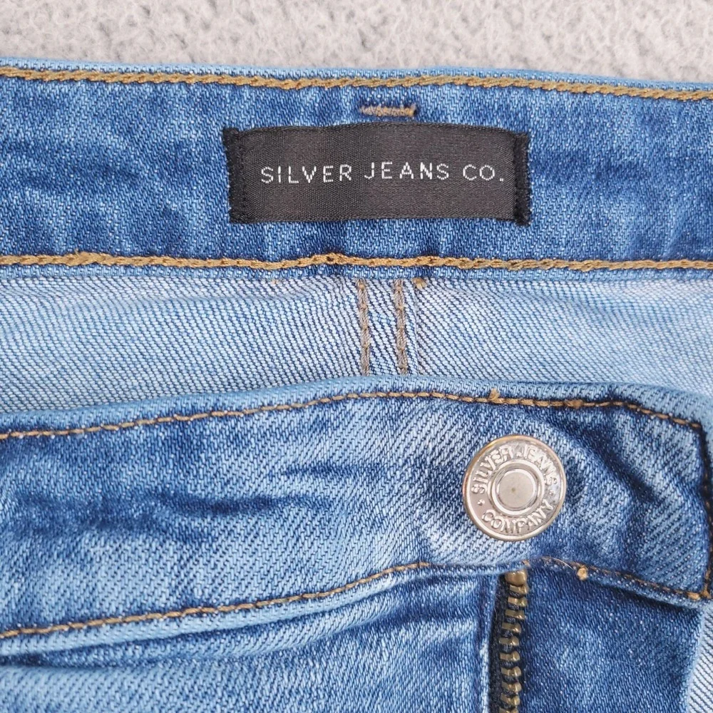 SILVER Jeans Size 22 Beau Slim Straight Girlfriend Distressed Denim 44x27